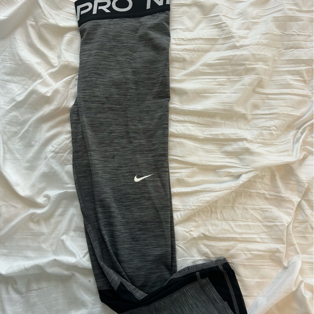 Nike Pro leggings